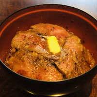 赤坂 津つ井 総本店 - 名物ビフテキ丼　ビーフステーキ　ミニサイズ