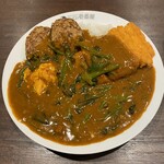 CoCo壱番屋 - 5辛 ライス300g トッピング ルー増し チキンカツ ハンバーグ ほうれん草 スクランブルエッグ チーズ