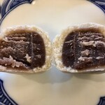 空也 - 美しい晒し餡は、ホロっと崩れる食感が妙味