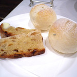 ボーノ ボーノ - おまかせコース：自家製パン