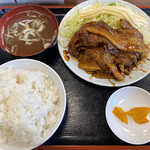 朱華飯店 - 焼肉定食　850円税別　美味しくてボリュームも凄い！