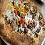 トラットリア ピッツェリア polipo - ビスマルク verチンギアーレ  トリュフ風味の猪ピッツァ