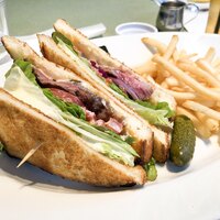 37 Steakhouse & Bar - 