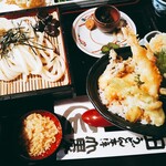 うどん本陣 山田家 - ザルうどんと天丼の定食