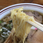 吉野屋食堂 - 麺アップ