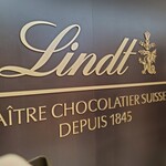 Lindt Chocolat Boutique - 