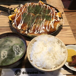 Okonomitei - ♪広島流ミックス定食　¥980