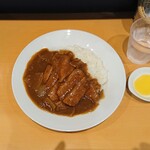 とんかつ太郎 - カツカレー 950円
