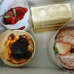 FRAISE - フレーズタルト、ミルフェ、バスク風チーズケーキ、苺のパリブレスト