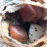 たま木亭 - 中はじゃがいもと厚切ベーコン♪