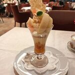 資生堂パーラー - 新潟県 渡辺果樹園産 “ル・レクチェ”のパフェ