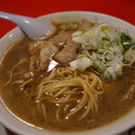 末廣ラーメン本舗 - ネギを入れて