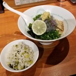 麺屋 六感堂 - S.K.M (しらすかけ麺) ＋しらすと野沢菜の炊込みご飯