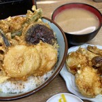 豊野丼 - 帆立貝柱天丼・アネックスと味噌汁