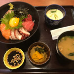 Juttokuya - 海鮮丼定食＝１２１０円 税込