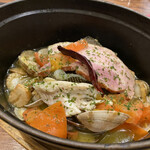 北の国バル - 北海道の旬の魚を使ったアクアパッツア　940円