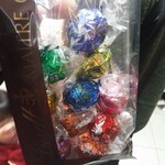 Lindt Chocolat Boutique - 