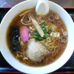 錦水 - ラーメンのアップ