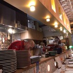 フォカッチャディレッコ500 - 調理中の岩井さん