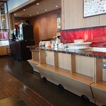 レストラン J - いつもならバイキングがズラリ