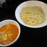 つけ麺ヒーローズ - 辛ゴマつけ麺￥７００（中盛・あつもり）