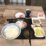 Yoshinoya - ハムエッグ納豆定食