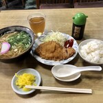 そばゆ木下 - とんかつ定食　８８０円