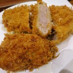 とんかつ大学 - 単品ヒレカツ２８０円
チキンカツ２００円