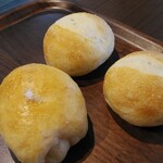 丸ベーカリー - プチパン＆塩ロールパン