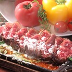 All-you-can-eat Steak made with plenty of Kuroge Wagyu beef and various other special dishes