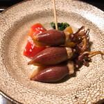 鳥田中 - 富山湾ほたるいかの燻製･江戸前のすみいか･春菊とアメーラトマト