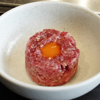 焼肉うしごろ 銀座並木通り店 - うしごろユッケ