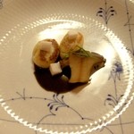 リストランテ ラ・バリック トウキョウ - 温かい前菜　蒸しアワビと石川芋のニョッキ肝のソース