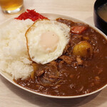 トンテキ食堂8 - カレーライス(800円)⁺目玉焼き(100円)