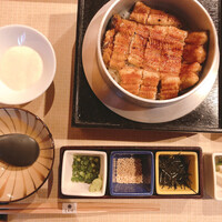 天然うなぎ しま村 - 鰻釜（松）