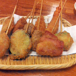 傳七寿司 - 串揚げ盛り合わせ
