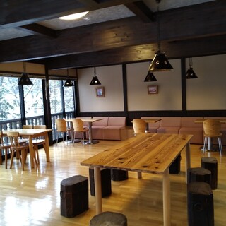 ひらゆの森 喫茶室 こもれび_2