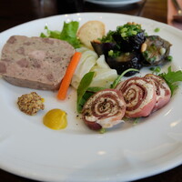 厳選洋食さくらい - 前菜３種盛り合わせ（１４８５円）