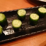 庄や - きゅうり一本漬け