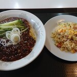 安家 - ジャージャー麺&半チャーハン