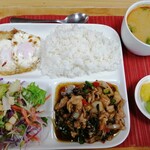 Somu tamu - ‎ガパオ・ガイ800円2020‎年‎3‎月‎15‎日