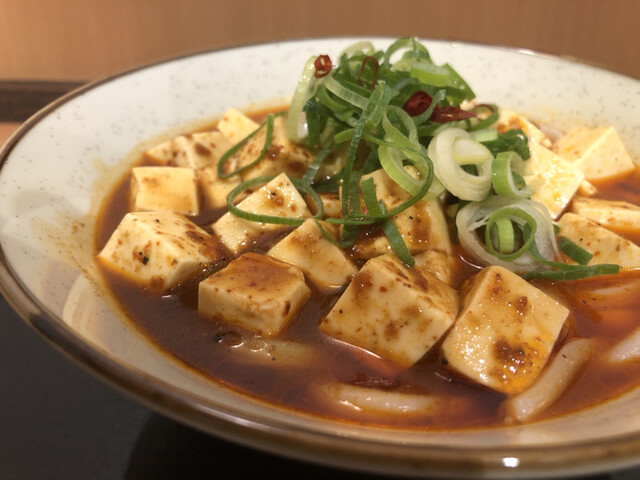 意外に美味かったりするエキナカ麻婆豆腐うどん By 赤と紺の流星 上六庵 大阪上本町 うどん 食べログ 意外に美味かったりするエキナカ麻婆豆腐うどん By 赤と紺の流星 上六庵 大阪上本町 うどん 食べログ
