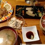 キャッスル - 海鮮ちらし丼1000円