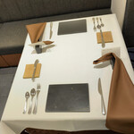 レーヌ デ プレ - 