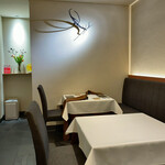 レーヌ デ プレ - 