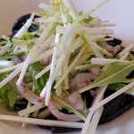 アル・ケッチァーノ - ◆「イカ墨のスパゲッティーニと水菜と庄内のヤリイカ」