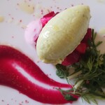 アル・ケッチァーノ - ◆「庄内のビーツとりんごのタルタルにアボカドジェラート」