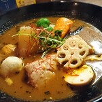 ネイビーズ - ホロホロ角煮と大根のスープカレー