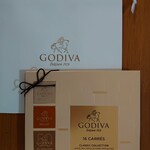 GODIVA - カレ アソートメント 16枚入 パッケージ