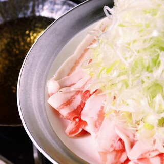 地鶏の炭火焼きと貝焼き職人 貝マニア_1